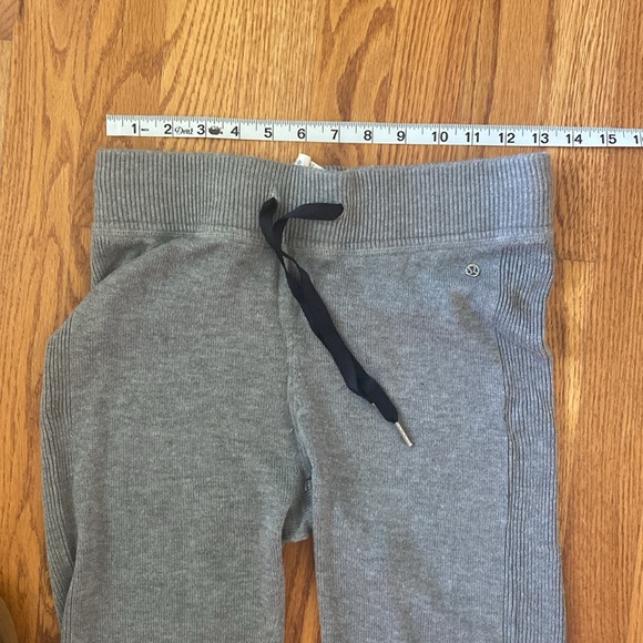 Lululemon Stirrup Yoga Knit Leggings - Picture 5 of 9